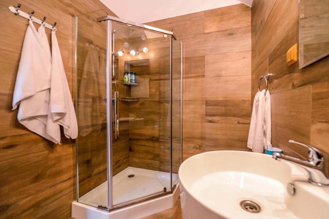 Atrium 24 Suite Sighisoara Luaran gambar